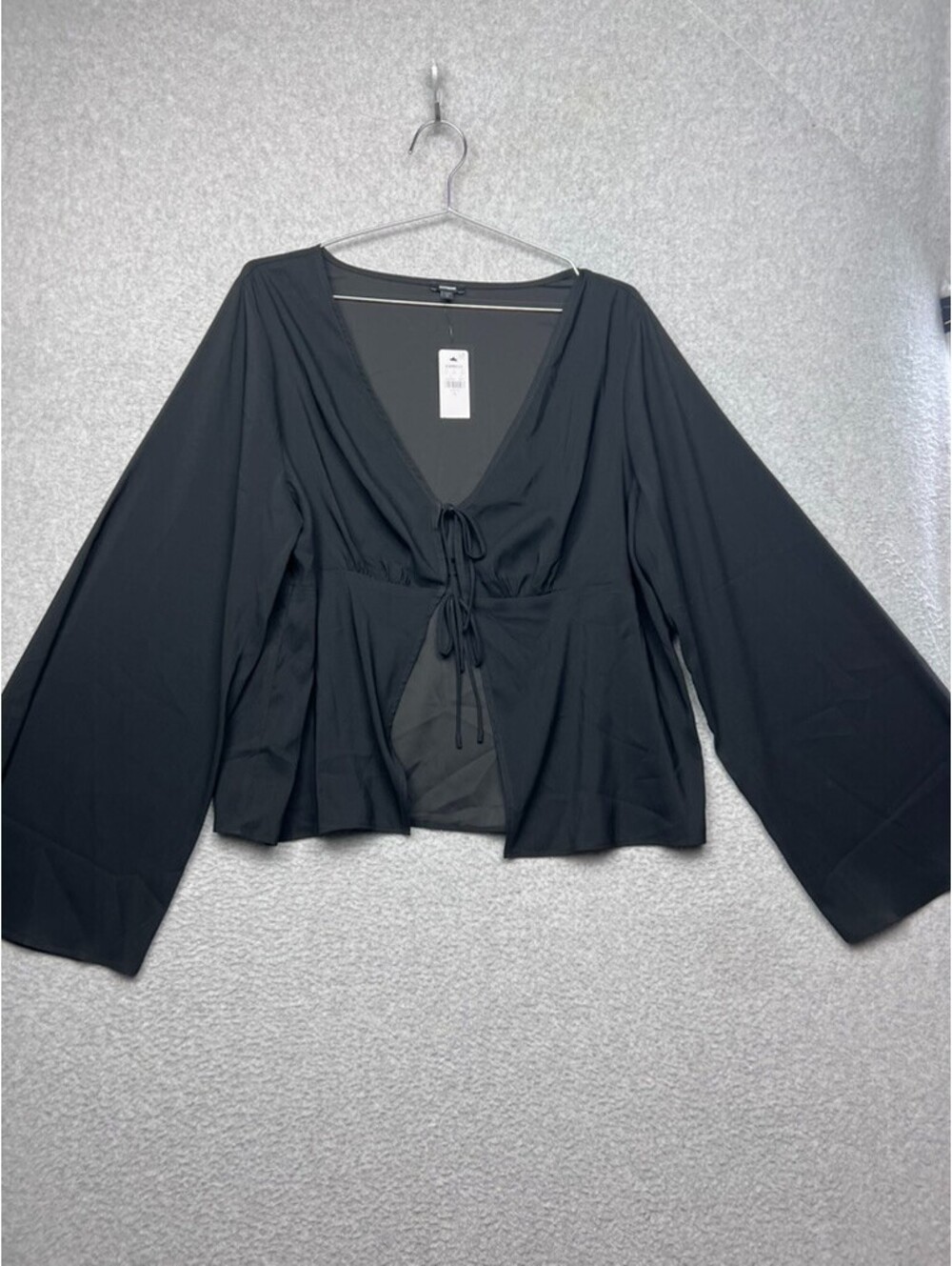 EXPRESS Black Tie Front Kimono Blouse XL NWT Bell Sleeve Deep V Neck Top Siren